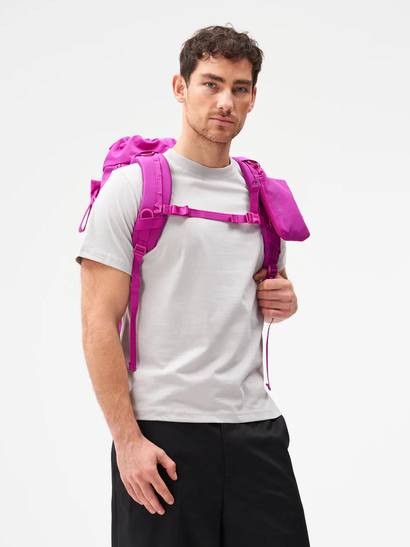 BLOK MEDIUM Crinkle Fuchsia – Nachhaltiger Rucksack mit Laptop-Fach-Pinqponq-Rucksäcke-ROTATION BOUTIQUE BERLIN