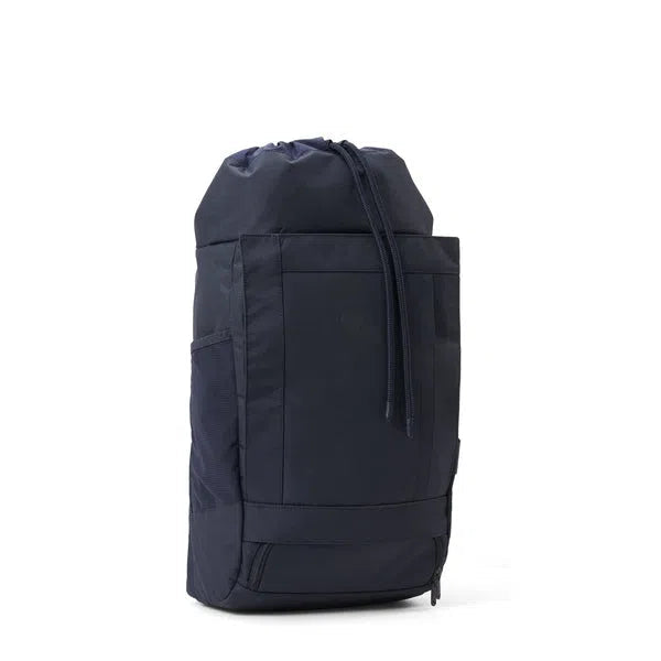 Blok Medium Fjord Navy - Rucksack-Pinqponq-Rucksäcke-ROTATION BOUTIQUE BERLIN