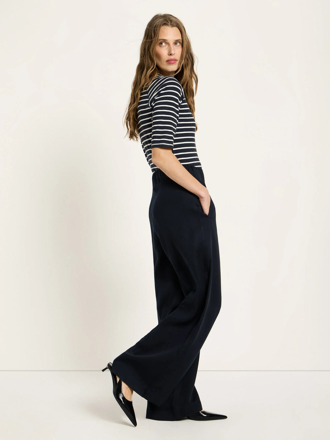 Damen Hose mit weitem Bein aus TENCEL™-LANIUS-Hosen-ROTATION BOUTIQUE BERLIN