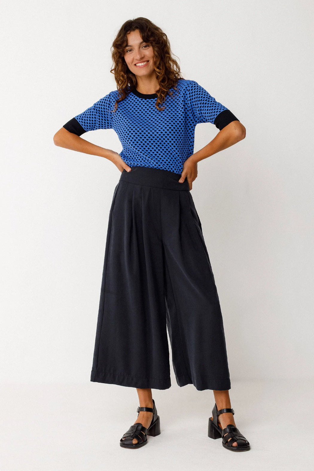 Damen Midi Hose Enetz-SKFK-Hosen-ROTATION BOUTIQUE BERLIN