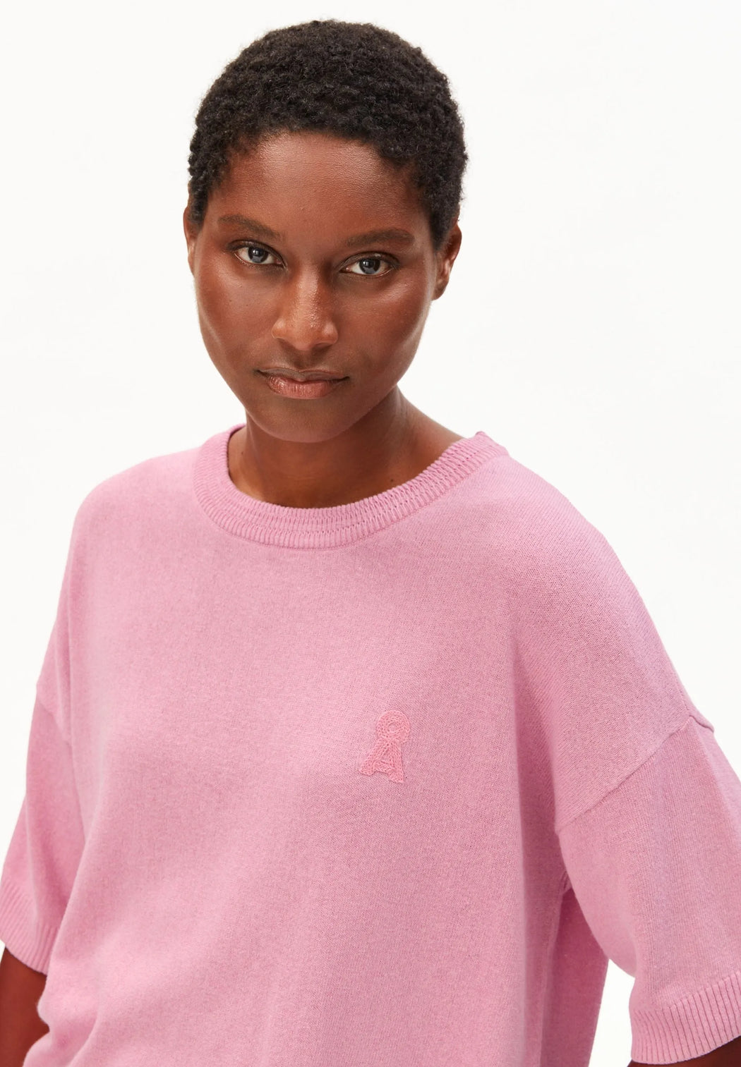 Short Sleeve Linen Blend Knit Sweater-Armedangels-Pullis & Sweatshirts-ROTATION BOUTIQUE BERLIN