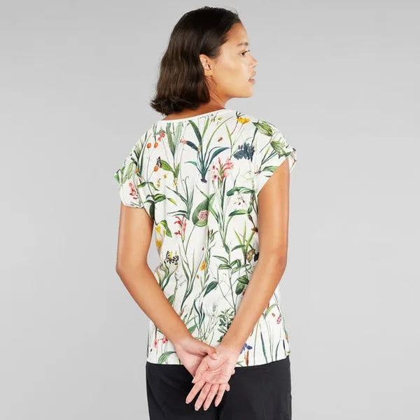 Visby Flower Field - T-Shirt-Dedicated-T-Shirts-ROTATION BOUTIQUE BERLIN